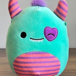 Squishmallows LEON THE MONSTER Valentines Day Plush Stuffed Animal 5" EXCELLENT